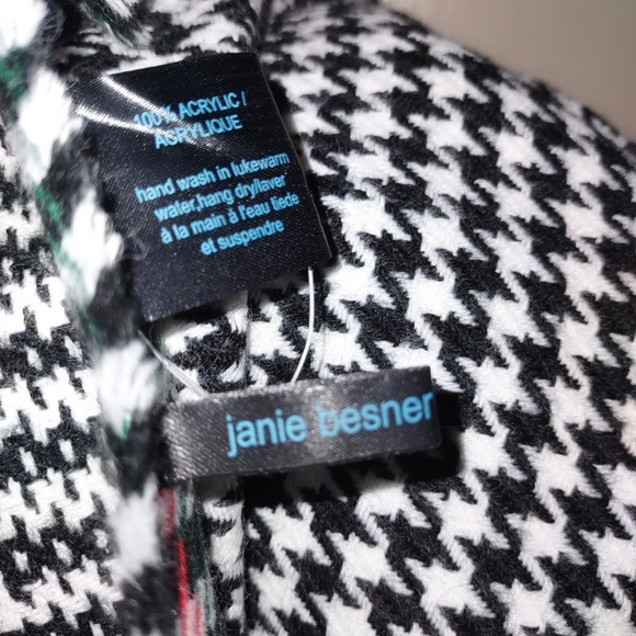 Janie Besner Scarf - Picture 7 of 7